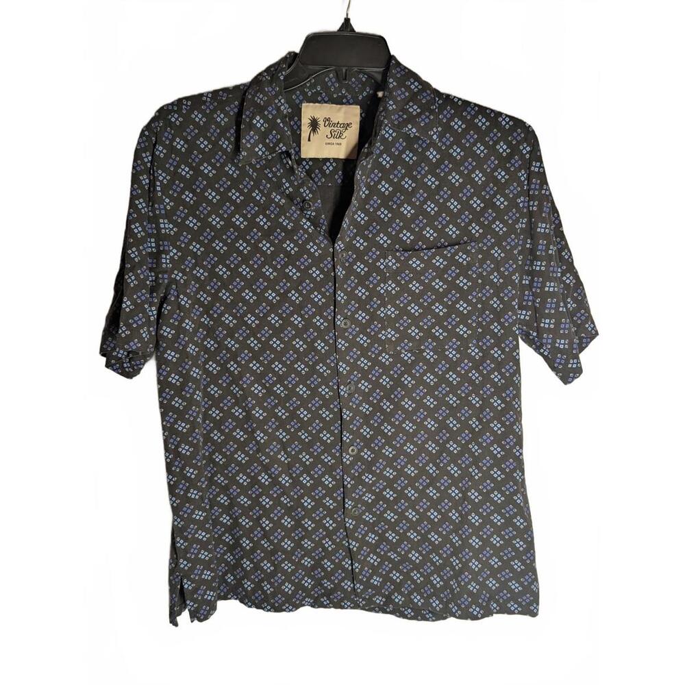 Vintage Silk Circa 1969 Men's Casual Short Sleeve 100% Silk Shirt Medium